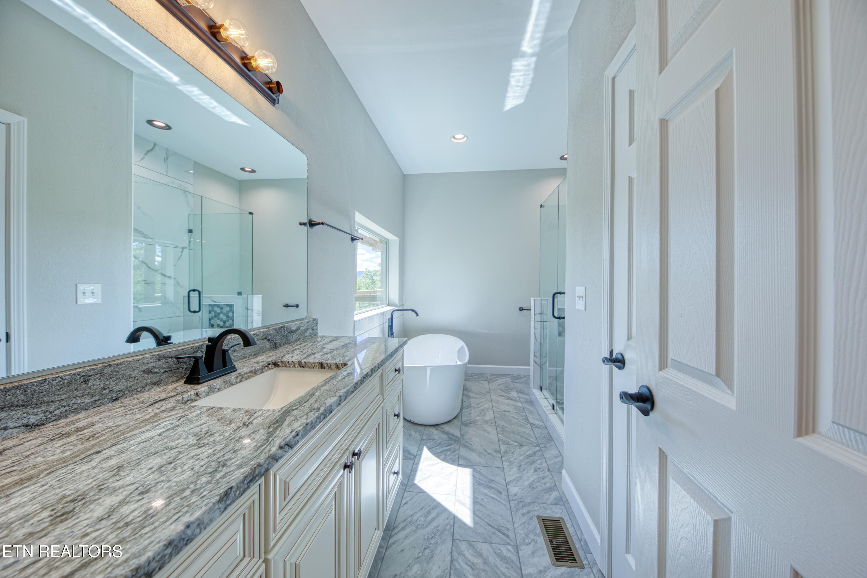 1854 Chapel Road Sevierville, TN 37876 - Photo 17 of 42 0H3A1084_22