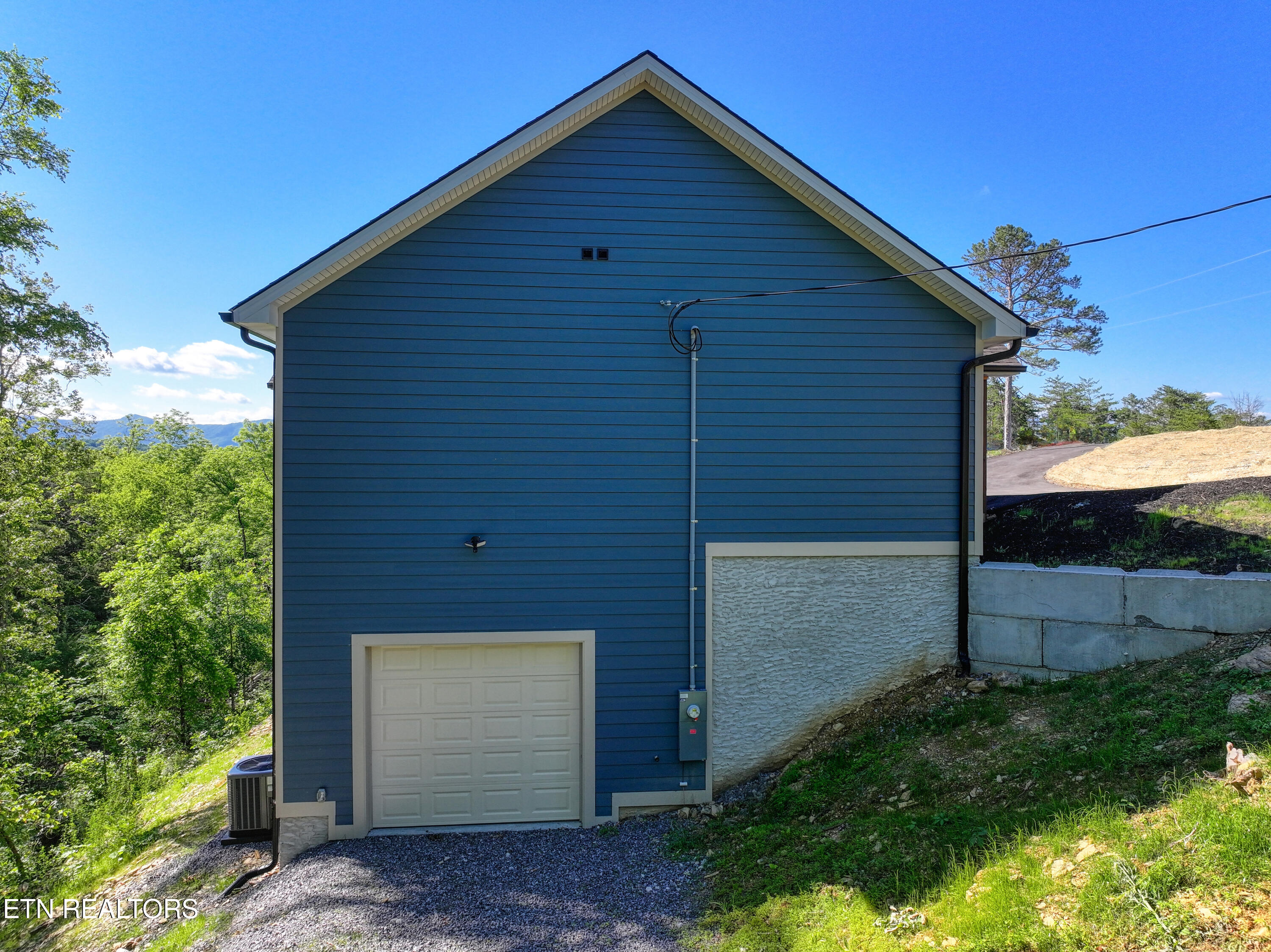 1854 Chapel Road Sevierville, TN 37876 - Photo 35 of 42 DJI_20250523095625_0553_D_94