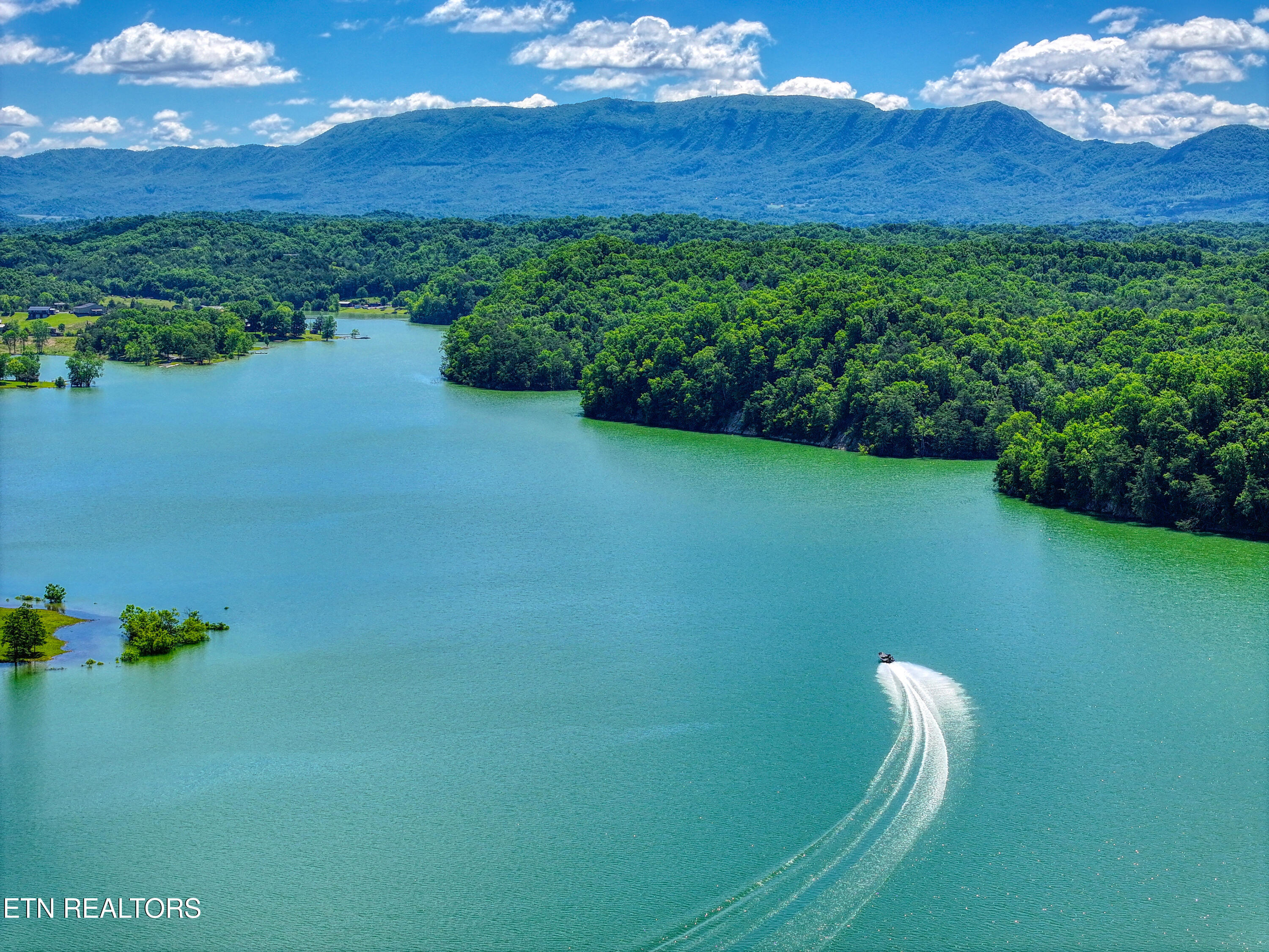 1854 Chapel Road Sevierville, TN 37876 - Photo 41 of 42 DJI_20250523115428_0631_D_108