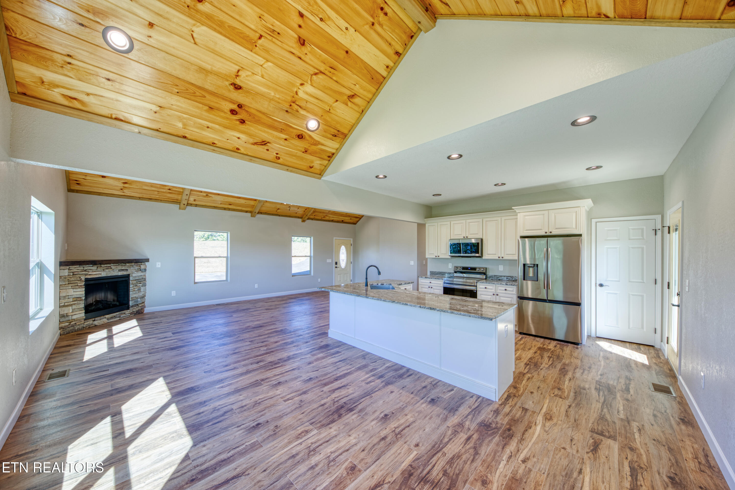 1854 Chapel Road Sevierville, TN 37876 - Photo 8 of 42 0H3A1031_11