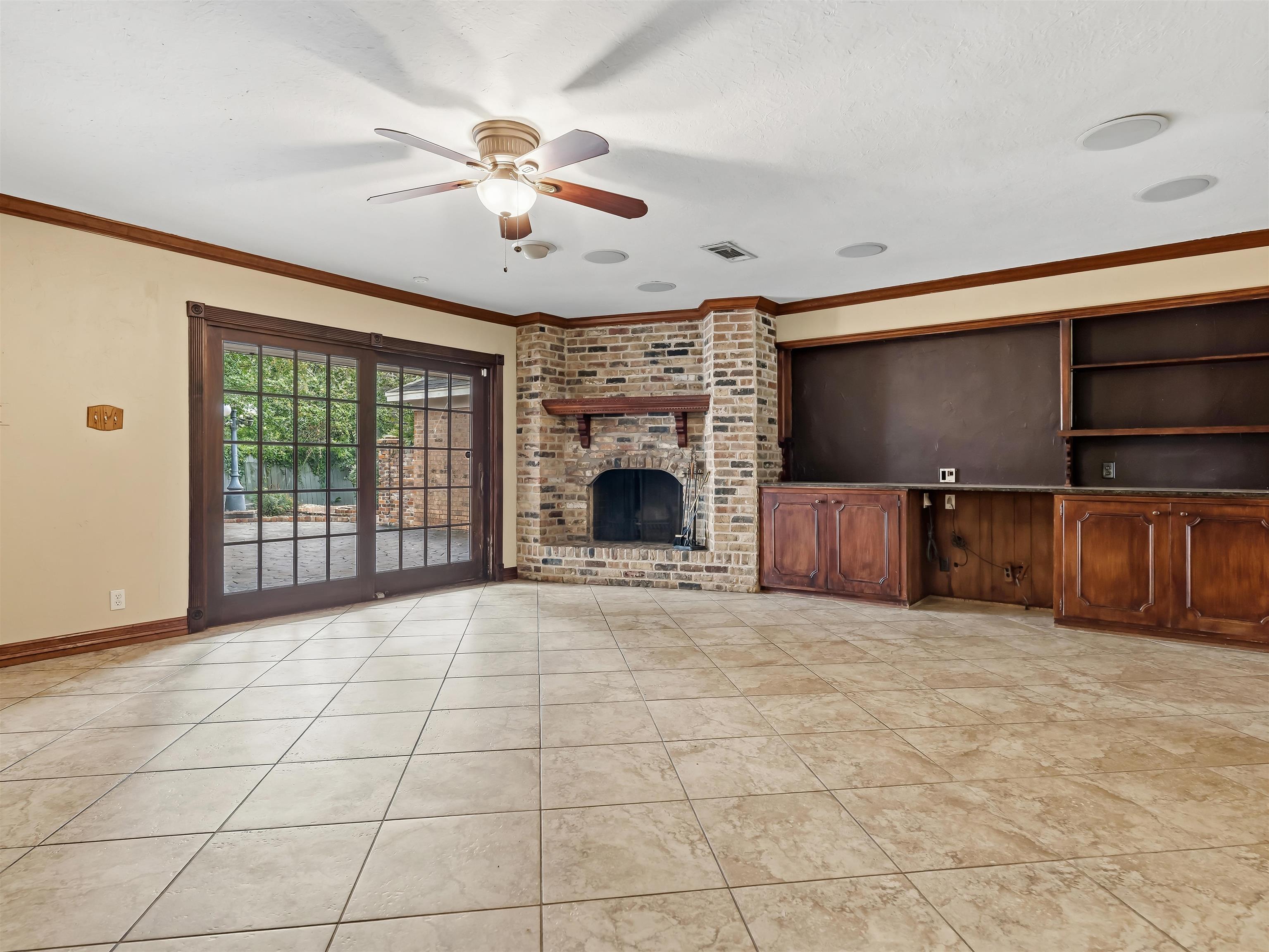 1990 Edson Drive Beaumont, TX 77706 - Photo 17 of 35