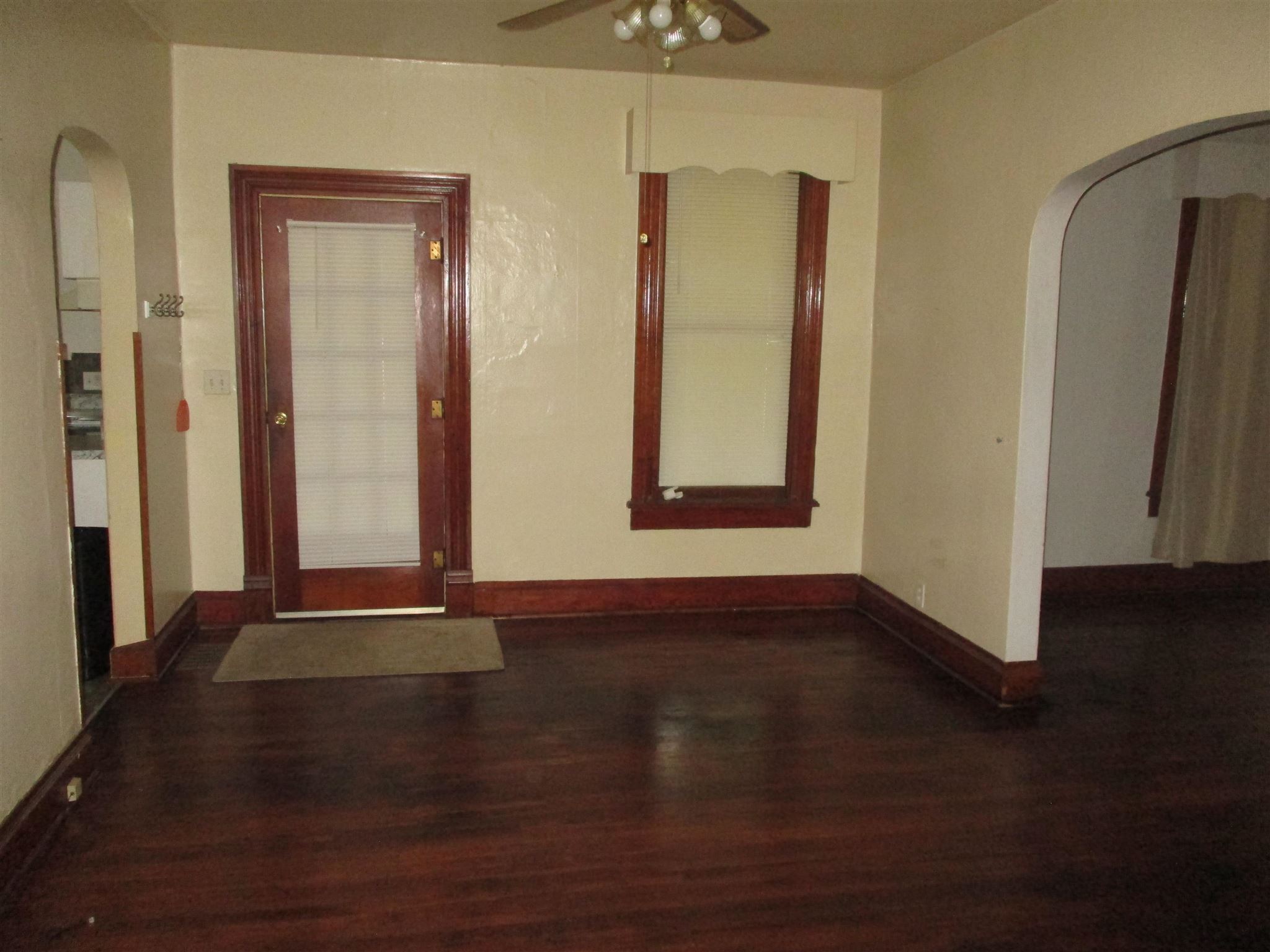 1129 Jefferson Street Rochester, IN 46975 - Photo 5 of 15