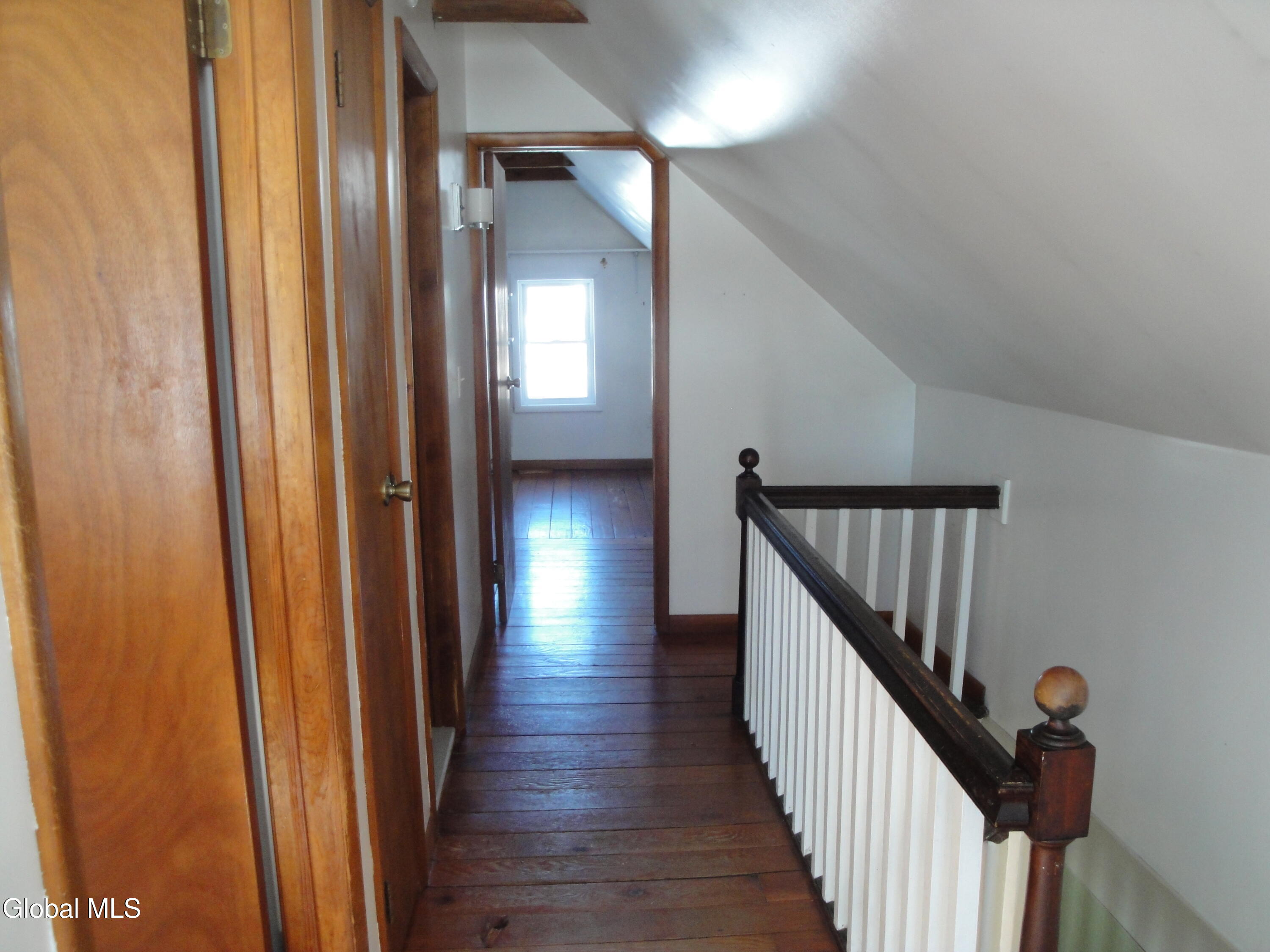 2329 County Rte 51 New Baltimore, NY 12087 - Photo 21 of 25 DSC05131