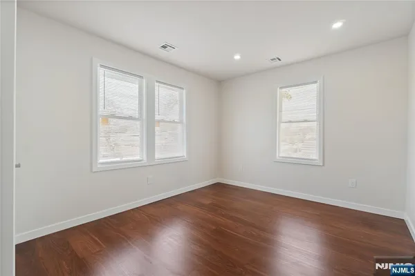$3,000 | 826 George Street, Unit 2, Plainfield, NJ 07062