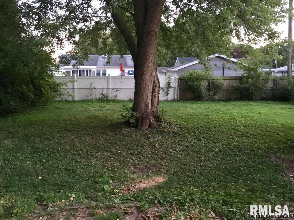 2704 Queensway Road Springfield, IL 62703 - Photo 19 of 21