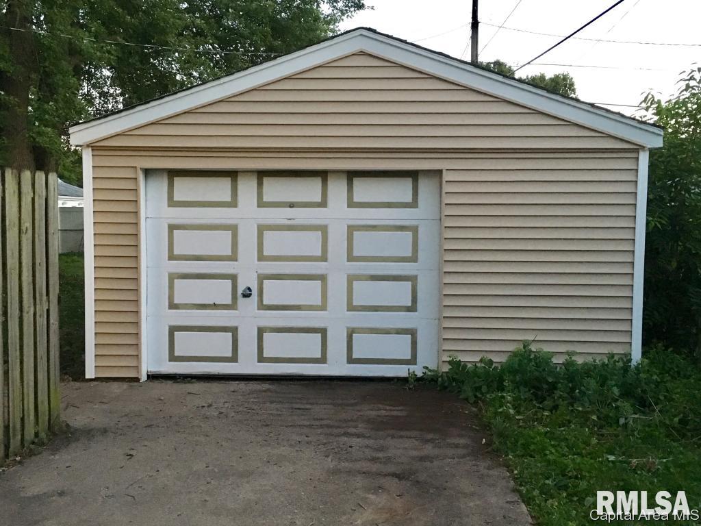 2704 Queensway Road Springfield, IL 62703 - Photo 21 of 21