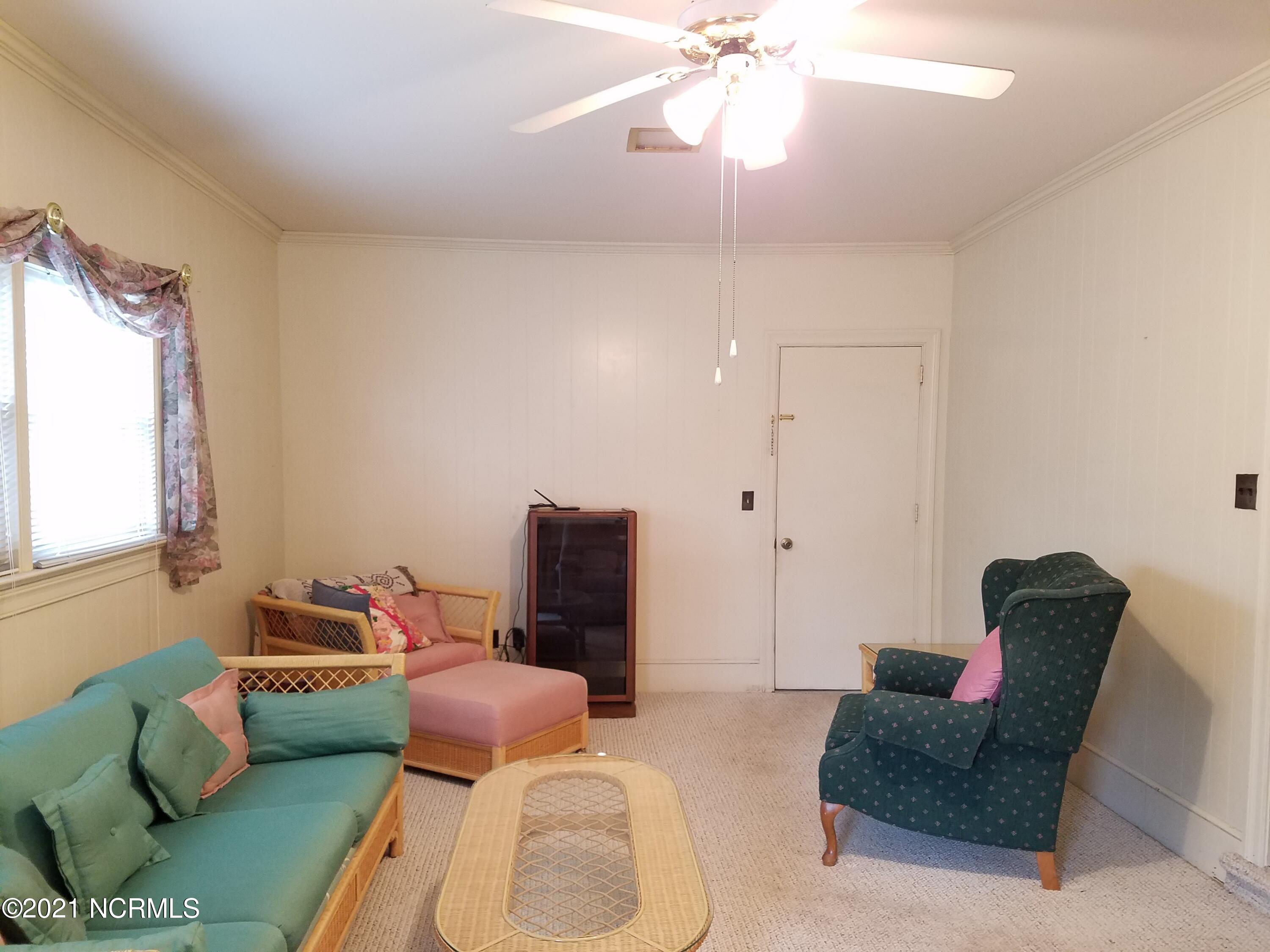 2602 Carey Road Kinston, NC 28504 - Photo 13 of 23 Den