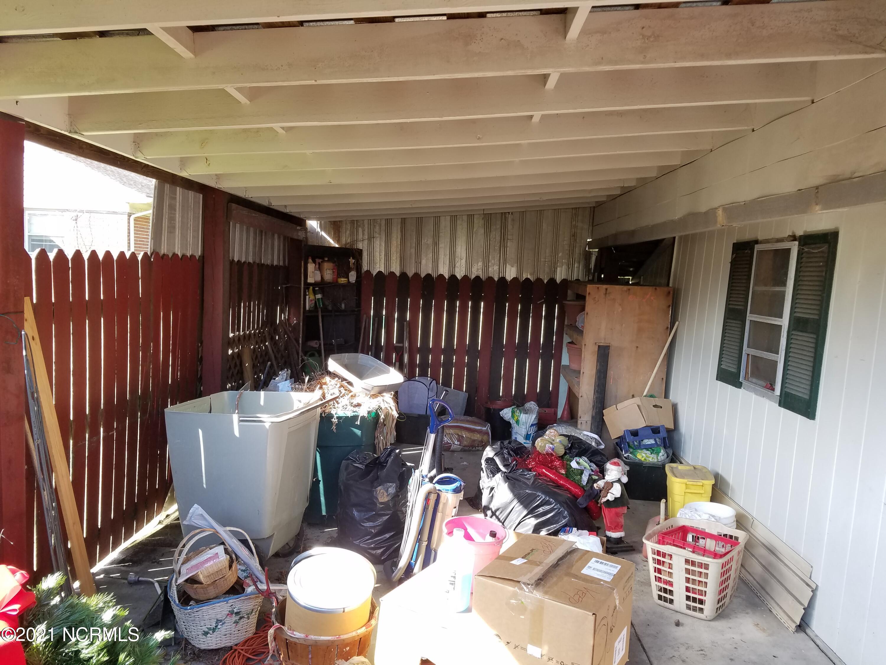 2602 Carey Road Kinston, NC 28504 - Photo 5 of 23 Shelter