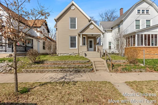 $233,000 | 1045 Jackson Street Northwest, Grand Rapids, MI 49504