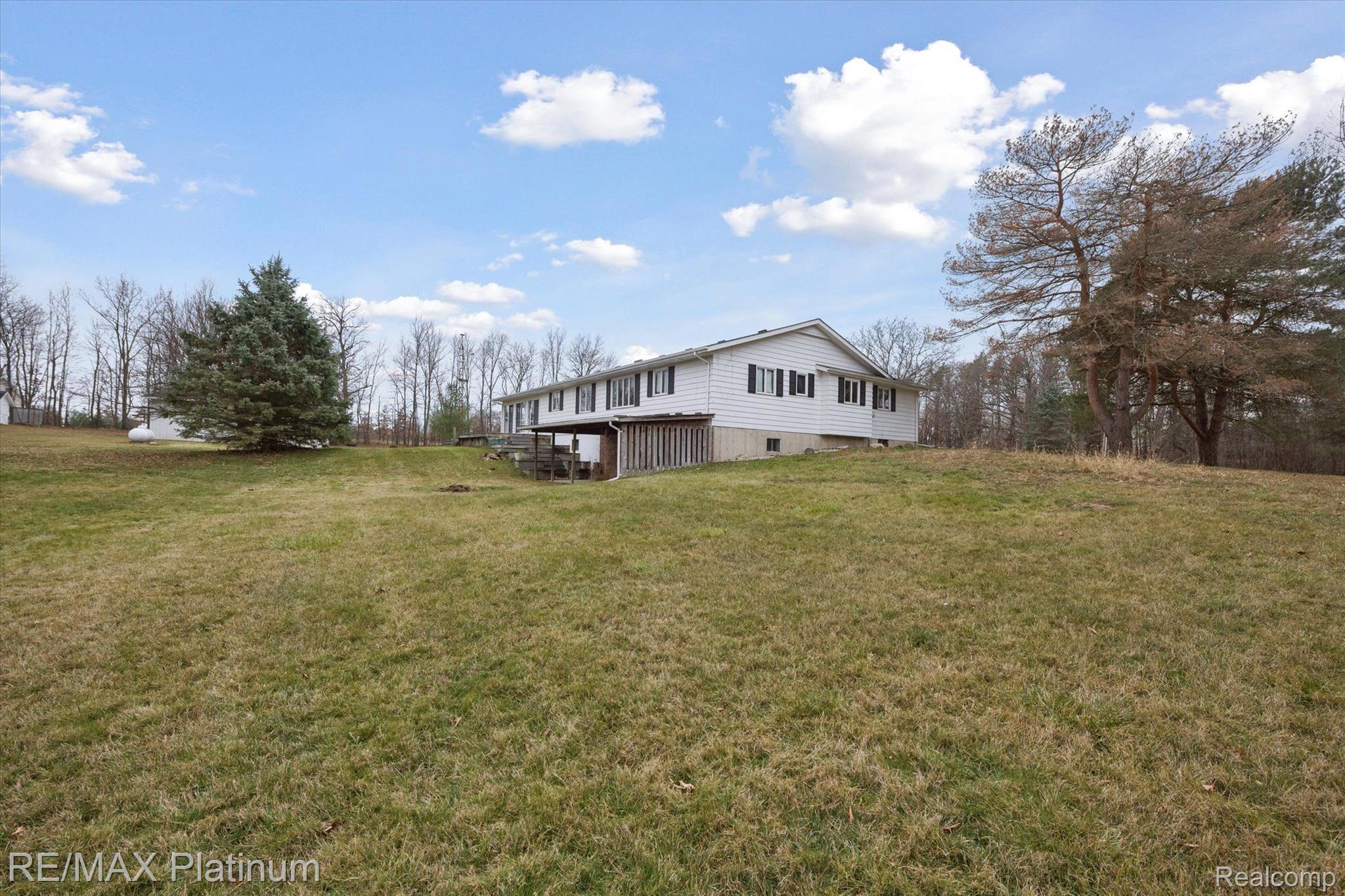 2783 South Ruess Road Owosso, MI 48867 - Photo 33 of 34 Gallery Image 33