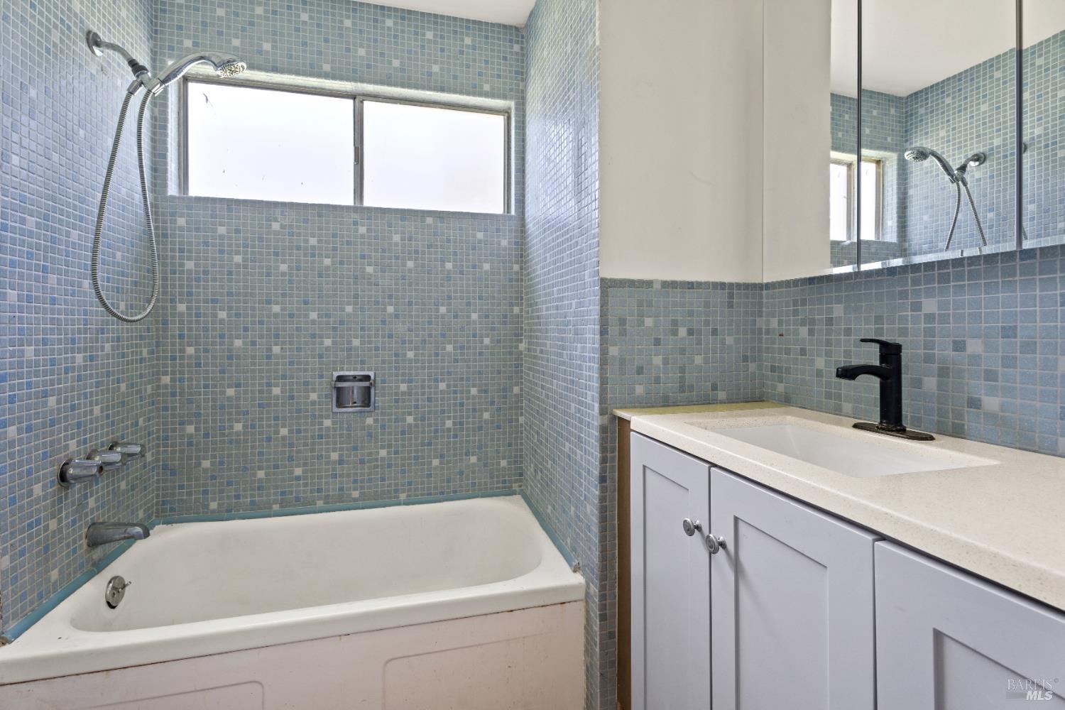 2025 Valley Road Willits, CA 95490 - Photo 13 of 20