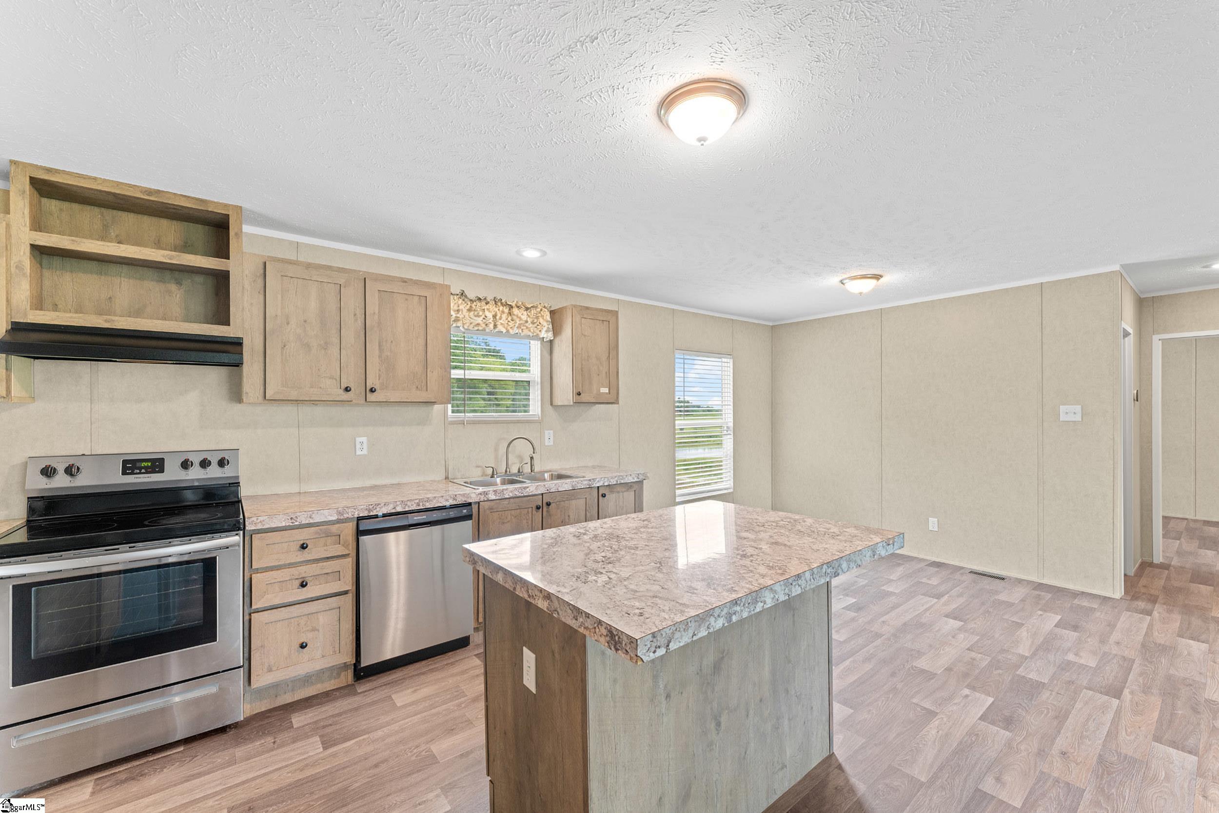 1649 Beaverdam Creek Road Gray Court, SC 29645 - Photo 11 of 42
