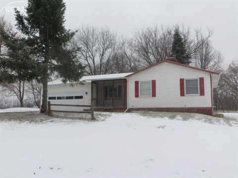 6160 West Britton Road Perry, MI 48872 - Photo 19 of 21 20429278-18.JPG
