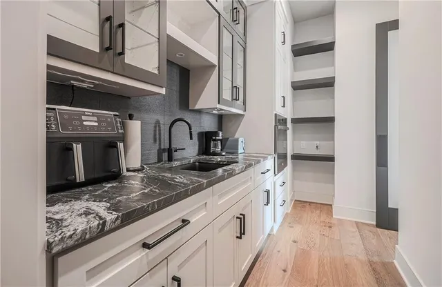 $1,460,000 | 5818 North Lucerne Avenue, Kansas City, MO 64151