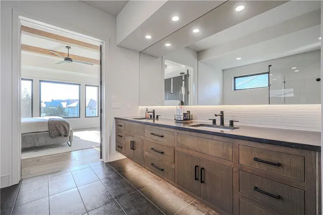 $1,460,000 | 5818 North Lucerne Avenue, Kansas City, MO 64151