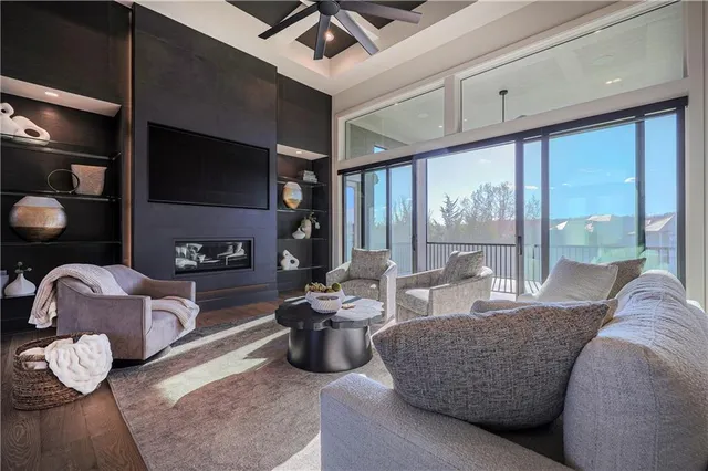 $1,460,000 | 5818 North Lucerne Avenue, Kansas City, MO 64151