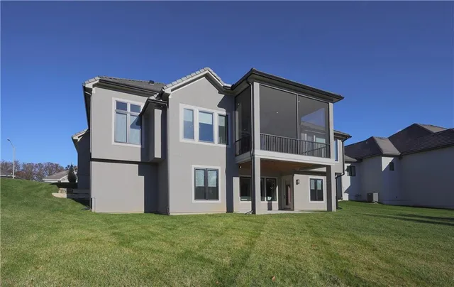$1,460,000 | 5818 North Lucerne Avenue, Kansas City, MO 64151