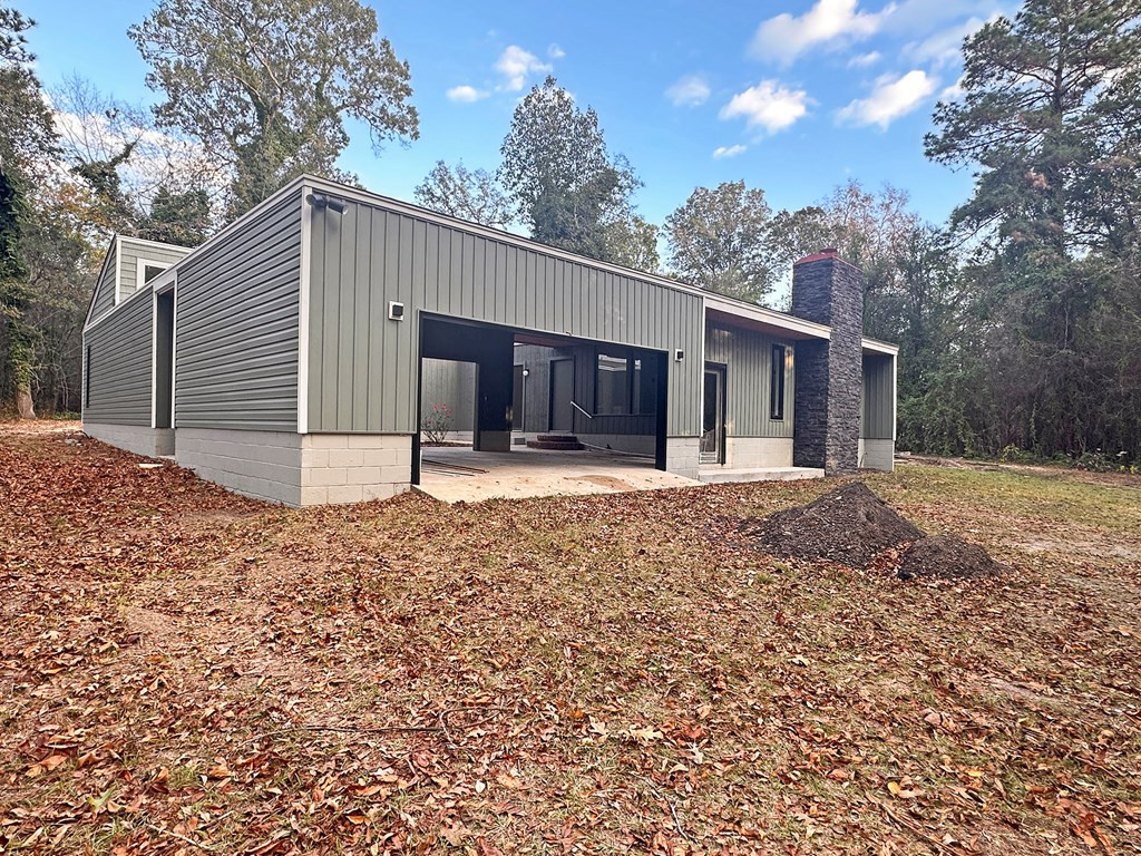 2033 Cains Sumter, SC 29154 - Photo 5 of 33 Gallery Image 5