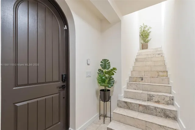 $1,750,000 | 345 Madeira Avenue, Unit 345, Coral Gables, FL 33134