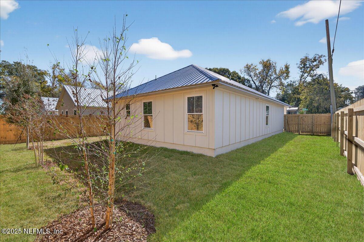 69 Josiah Street St. Augustine, FL 32084 - Photo 35 of 50 a view of a backyard