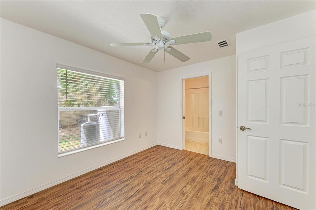 1067 Rosedale Road Venice, FL 34293 - Photo 24 of 82 Gallery Image 24
