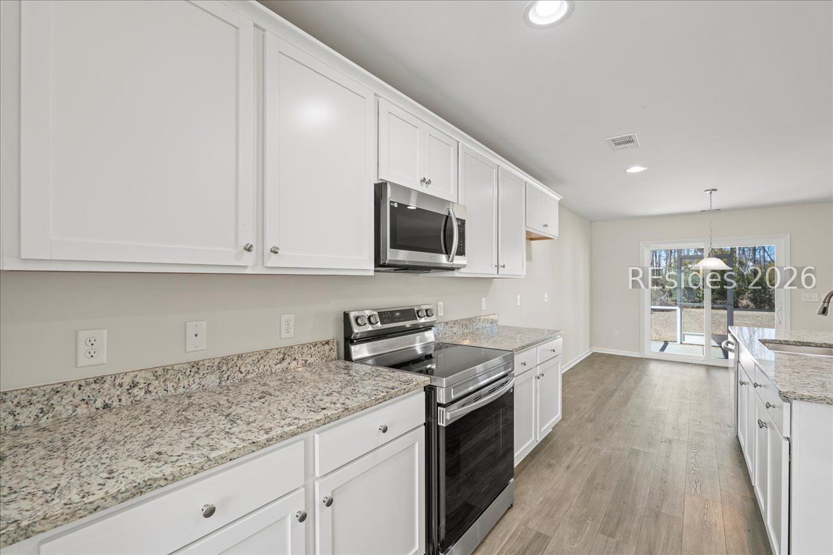 29 Kingswood Path Bluffton, SC 29910 - Photo 7 of 28