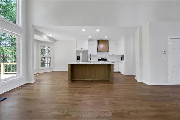 $599,900 | 6259 Spring Lake Drive, Flowery Branch, GA 30542
