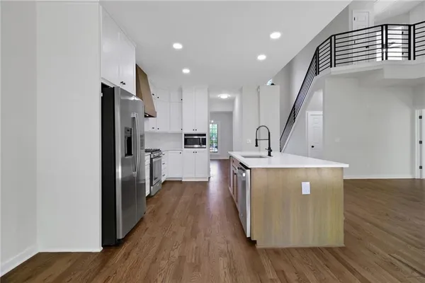 $599,900 | 6259 Spring Lake Drive, Flowery Branch, GA 30542