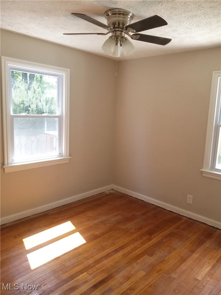 952 Elbon Road Cleveland, OH 44121 - Photo 9 of 15 Gallery Image 9
