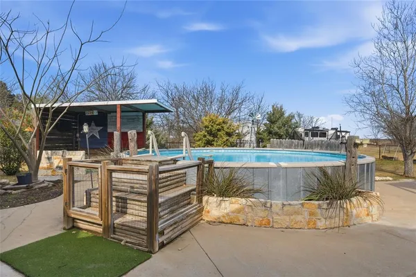 $490,000 | 1130 North Lone Star Parkway, McGregor, TX 76657