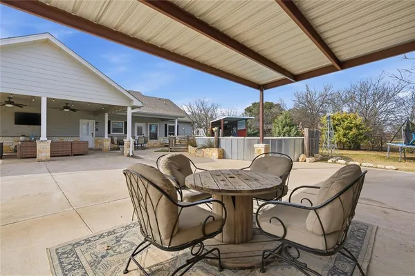 $490,000 | 1130 North Lone Star Parkway, McGregor, TX 76657