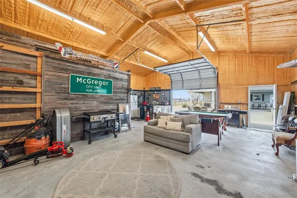 $490,000 | 1130 North Lone Star Parkway, McGregor, TX 76657
