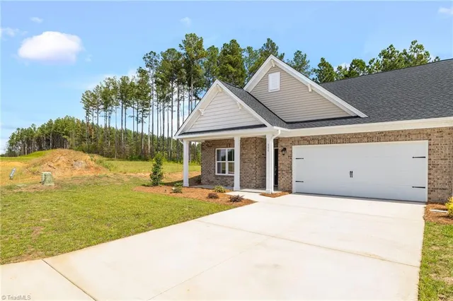 $369,900 | 904 Beeson Court, Clemmons, NC 27012