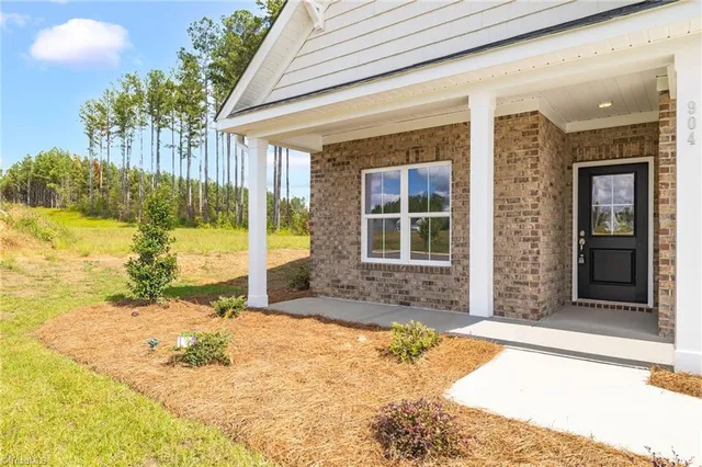 $369,900 | 904 Beeson Court, Clemmons, NC 27012