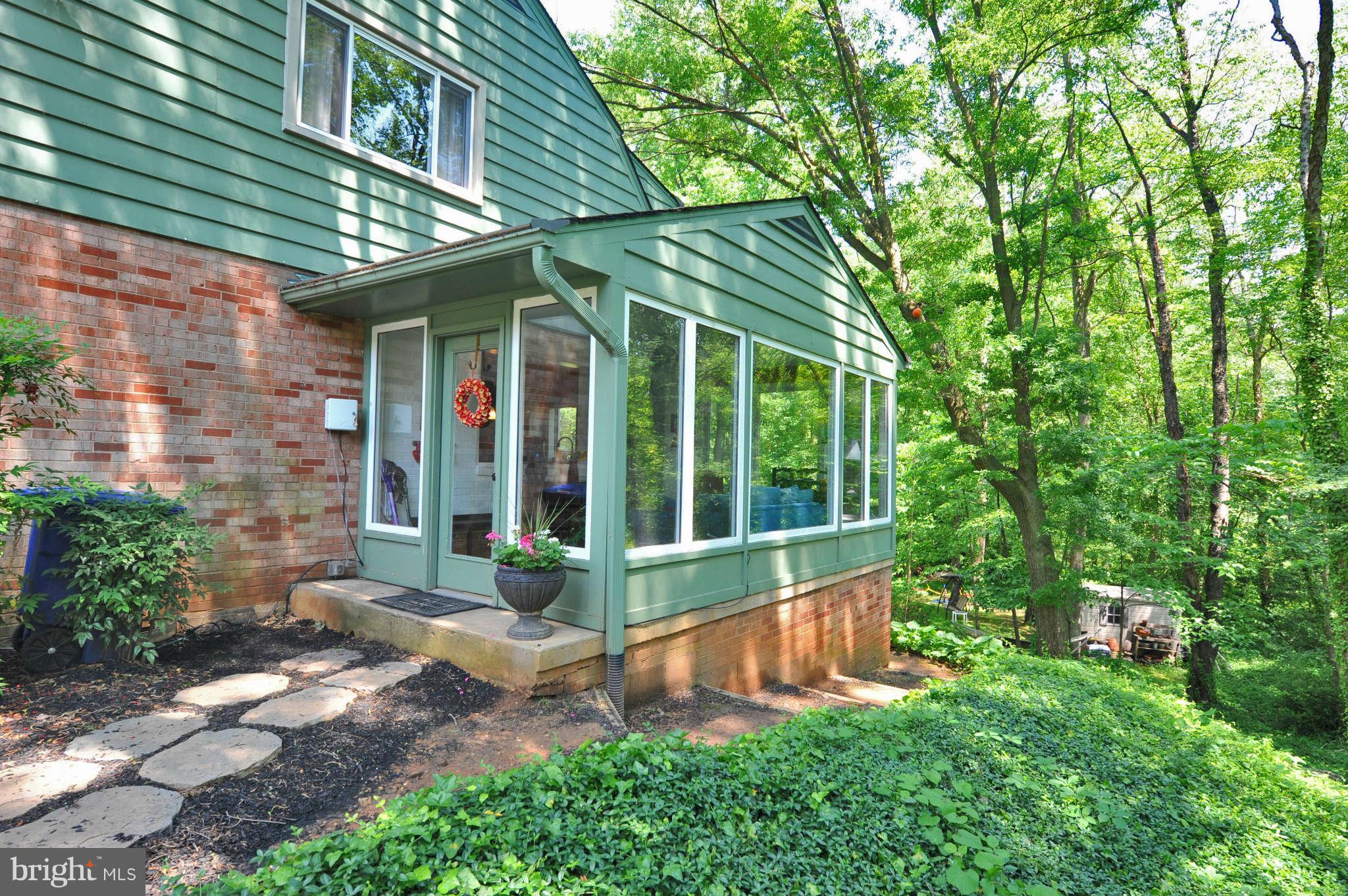 1625 Courtland Road Alexandria, VA 22306 - Photo 26 of 29 Exterior (General)