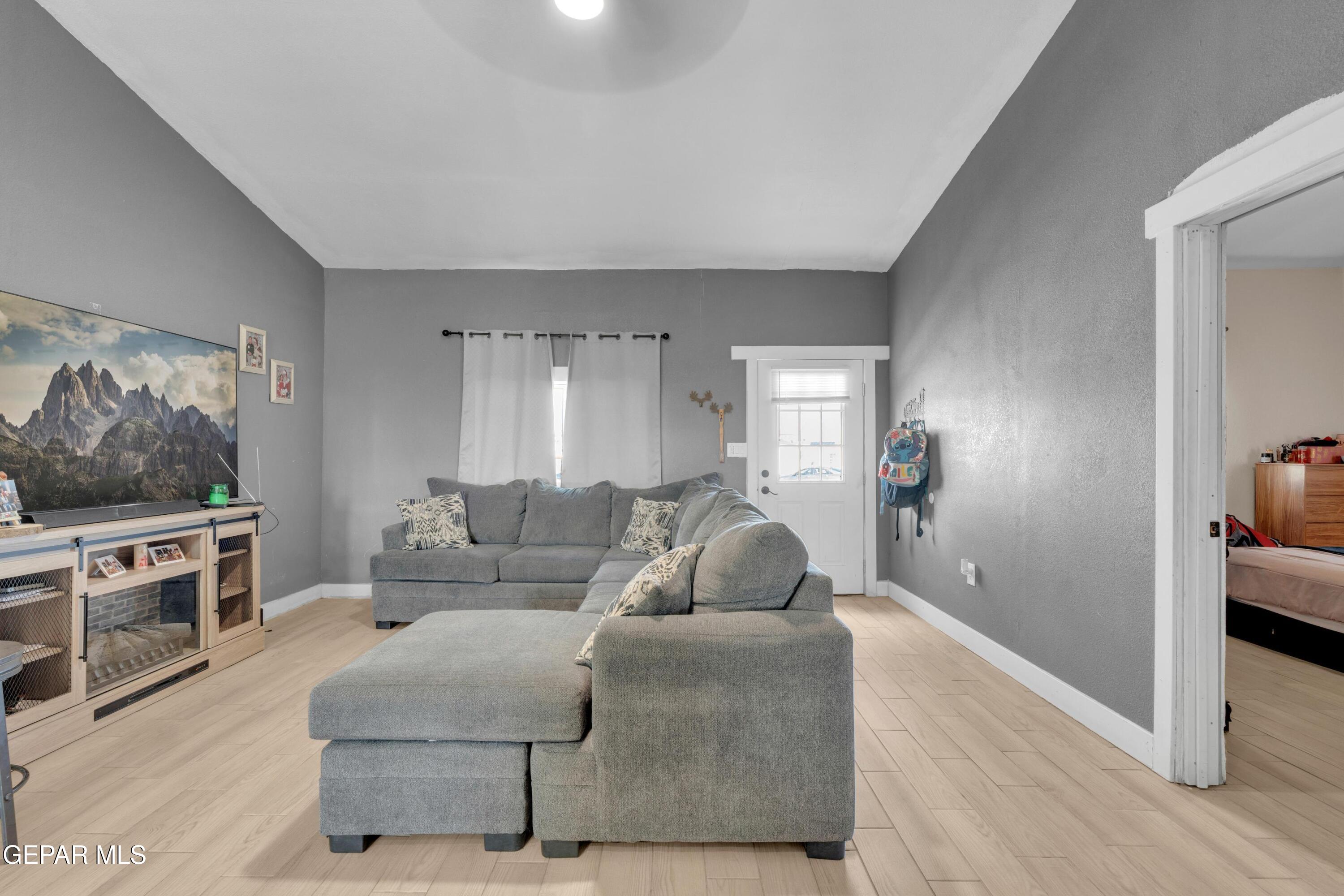 16104 Mesa Rocks Street Fabens, TX 79838 - Photo 12 of 29 4