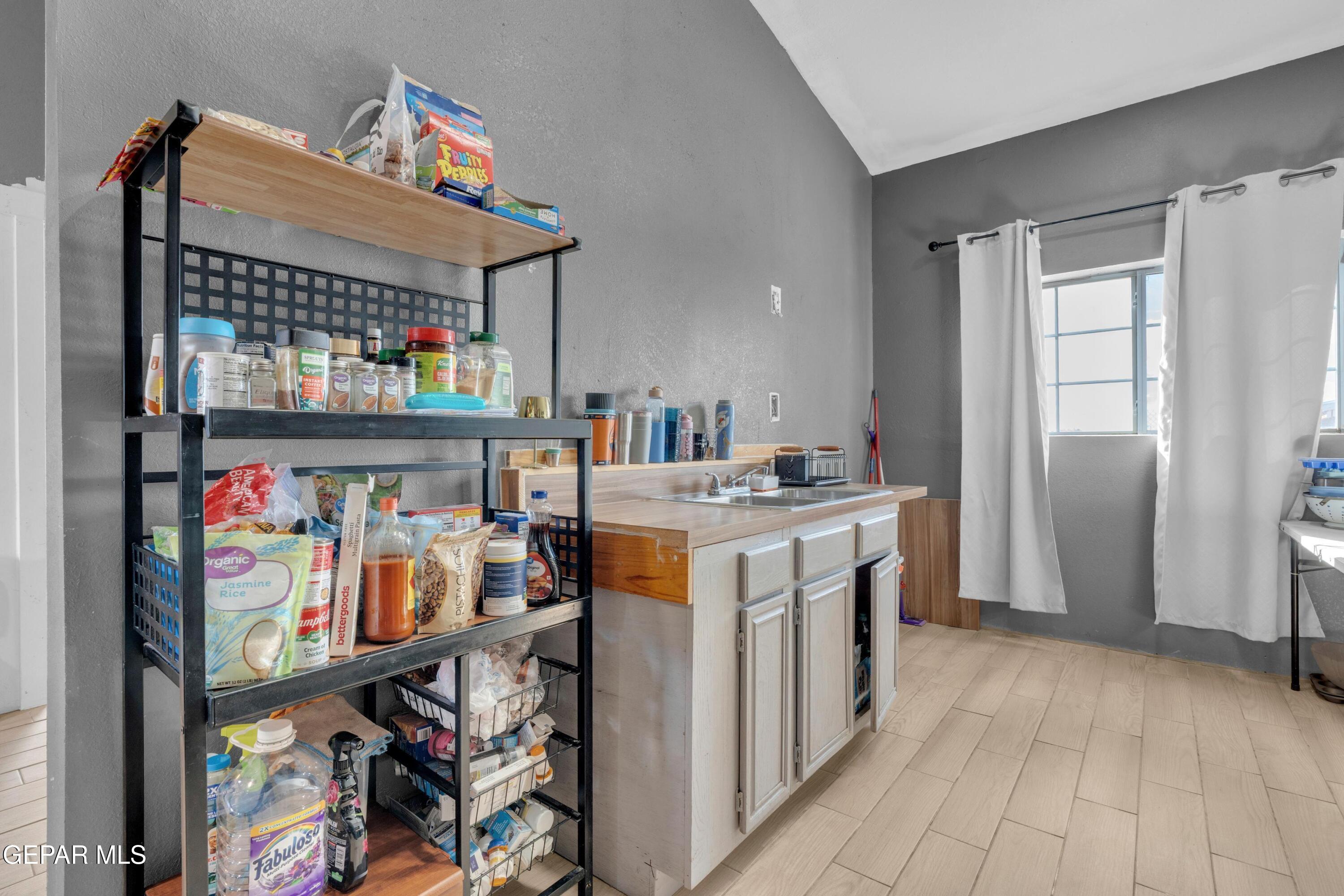 16104 Mesa Rocks Street Fabens, TX 79838 - Photo 14 of 29 5 (2)