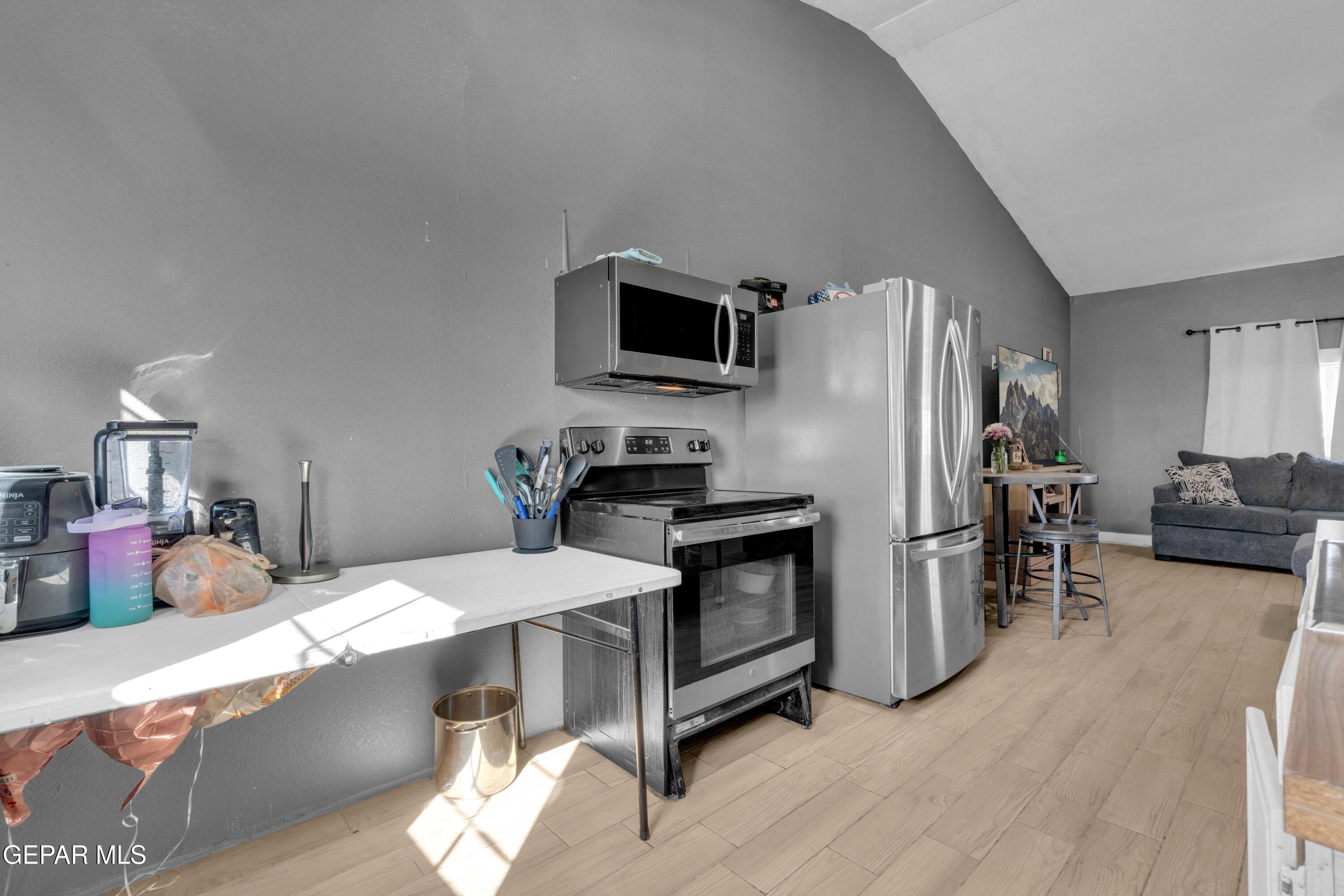 16104 Mesa Rocks Street Fabens, TX 79838 - Photo 16 of 29 5 (4)