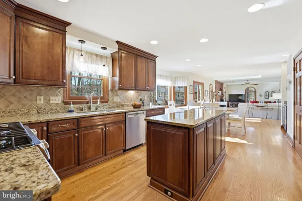 $899,900 | 12765 Gold Cup Trail, Manassas, VA 20112