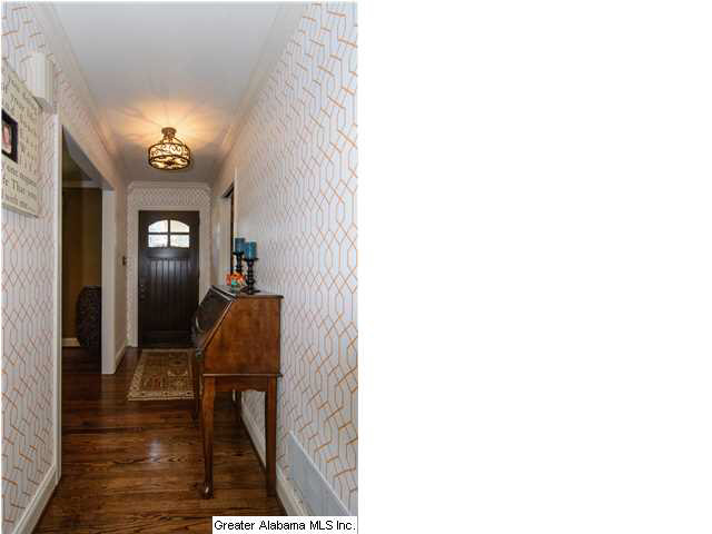 1208 Green Glen Road Birmingham, AL 35216 - Photo 3 of 32