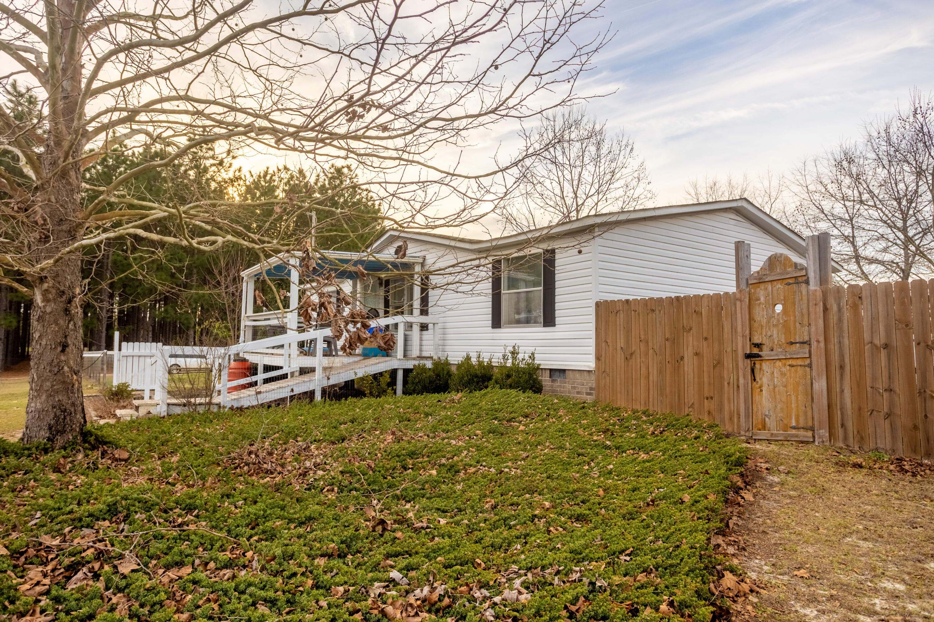 1287 Moonlight Road Williston, SC 29853 - Photo 1 of 25 Gallery Image 1