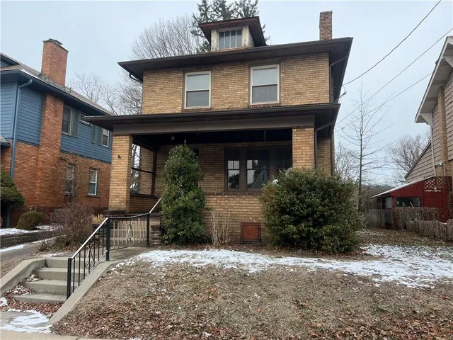 $230,000 | 950 Corporation Street, Beaver, PA 15009