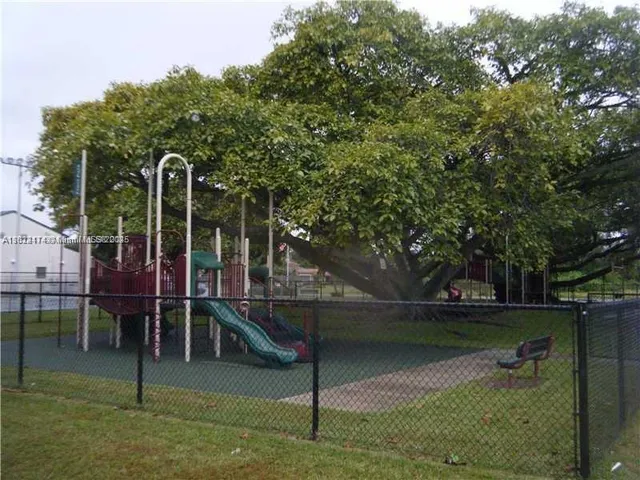 $269,000 | 608 Northeast 2nd Street, Unit 133, Dania Beach, FL 33004