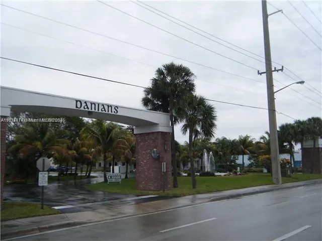$269,000 | 608 Northeast 2nd Street, Unit 133, Dania Beach, FL 33004