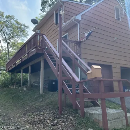 $670,000 | 6 Jans Way, Andover, NJ 07821