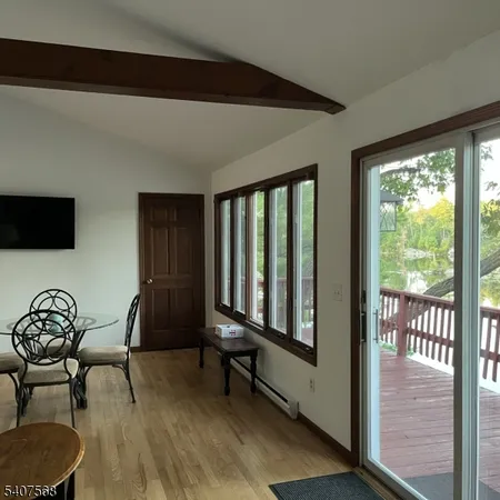 $670,000 | 6 Jans Way, Andover, NJ 07821