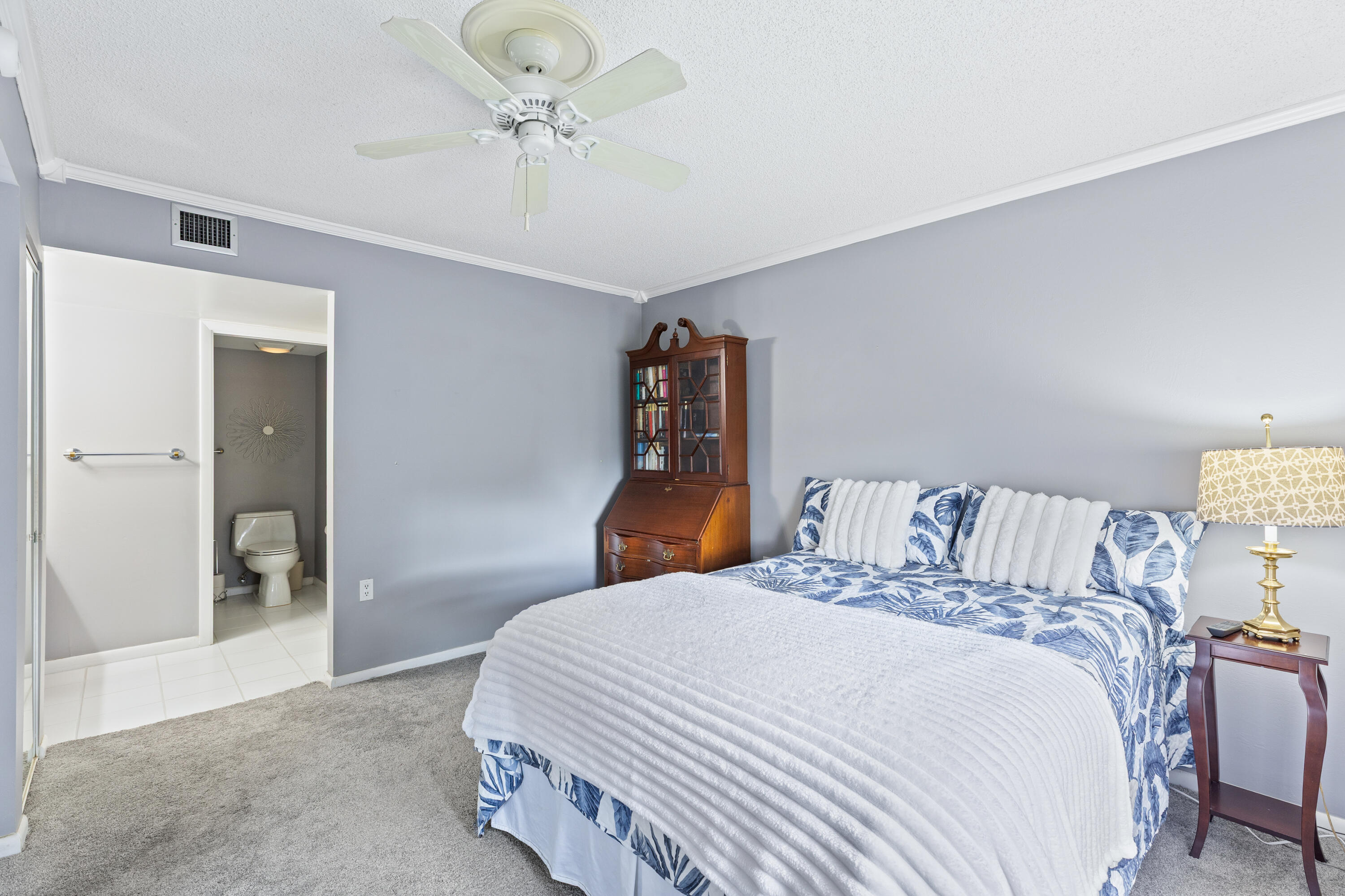 6073 Balboa Circle, Unit 303 Boca Raton, FL 33433 - Photo 14 of 31 20250725-20250725-CW5A0804