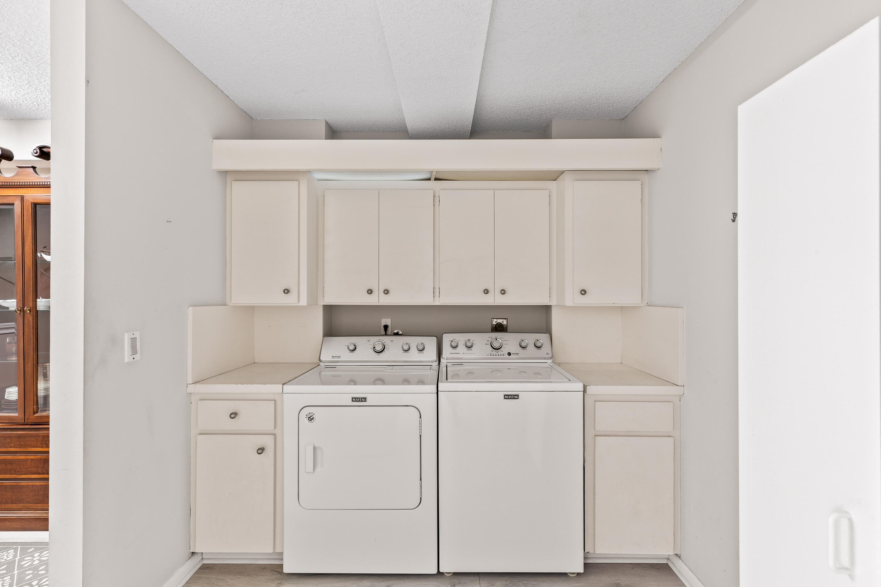 6073 Balboa Circle, Unit 303 Boca Raton, FL 33433 - Photo 28 of 31 20250628-20250628-CW5A6537