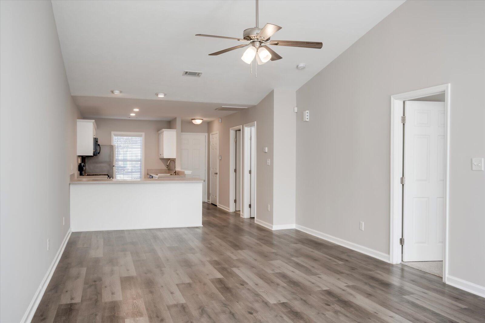 1216 Longpoint Drive Augusta, GA 30906 - Photo 9 of 20 09-009-