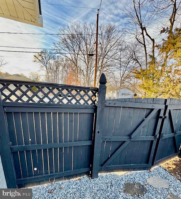 7023 Dolphin Road Lanham, MD 20706 - Photo 46 of 47 a view of wooden fence